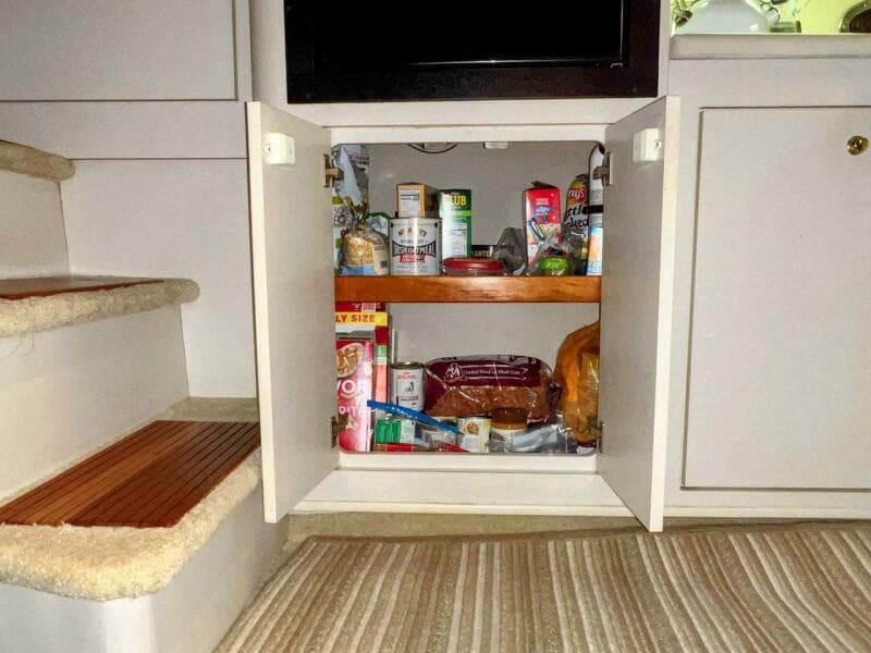 1998 Cruisers Yachts 3575 Esprit