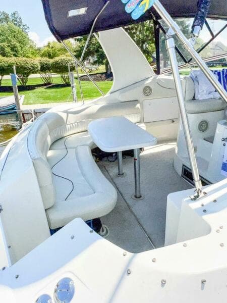 1998 Cruisers Yachts 3575 Esprit