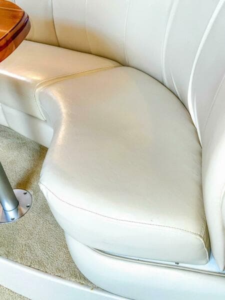 1998 Cruisers Yachts 3575 Esprit