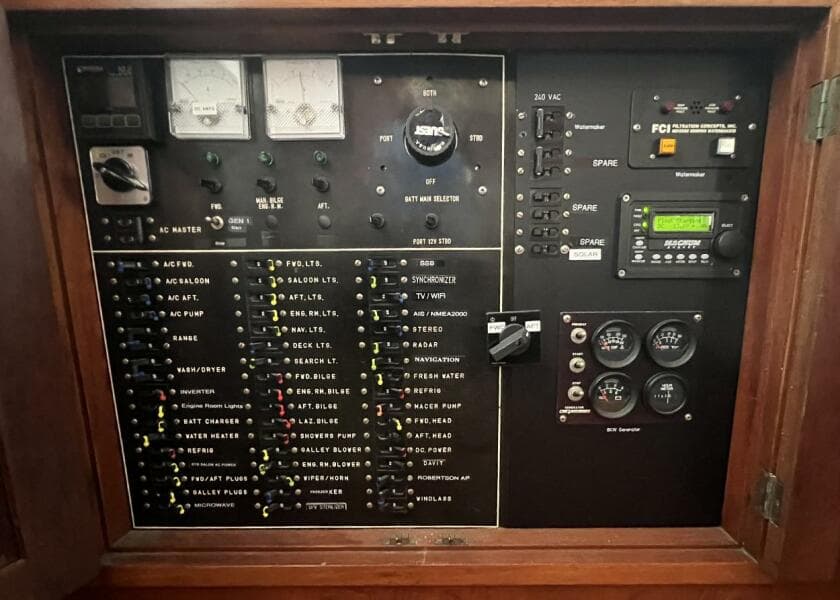 1987 DeFever Tri-Cabin - Photo 23