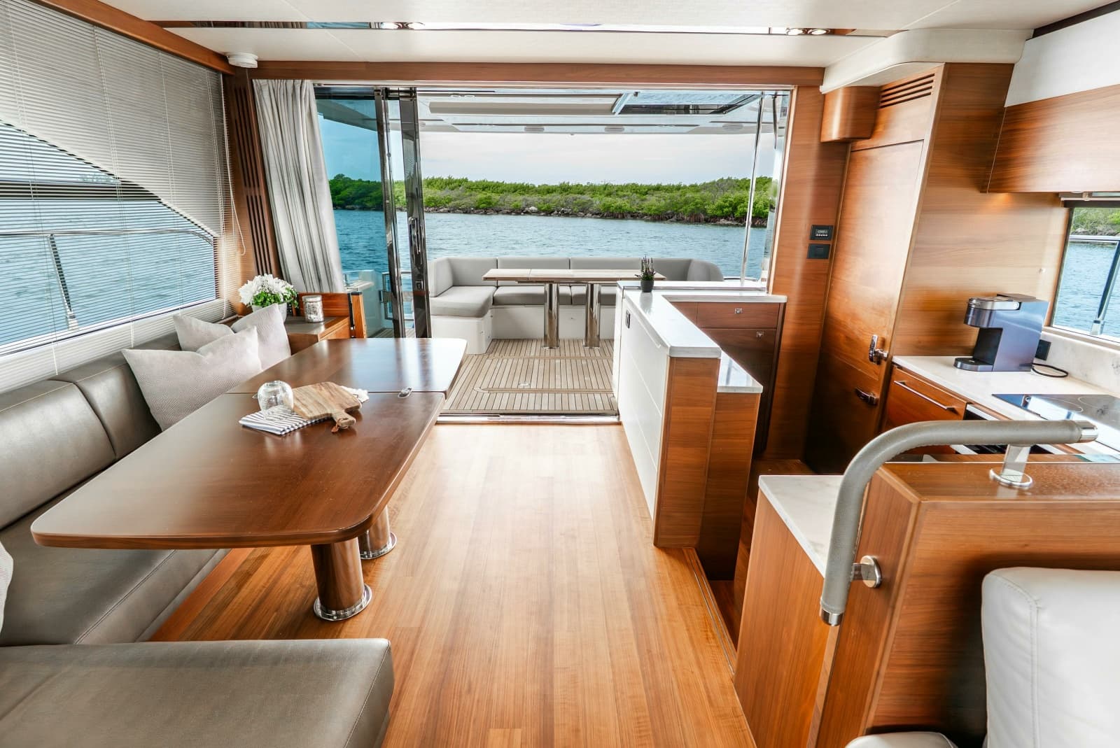 2018 Princess Yachts  - Photo 29