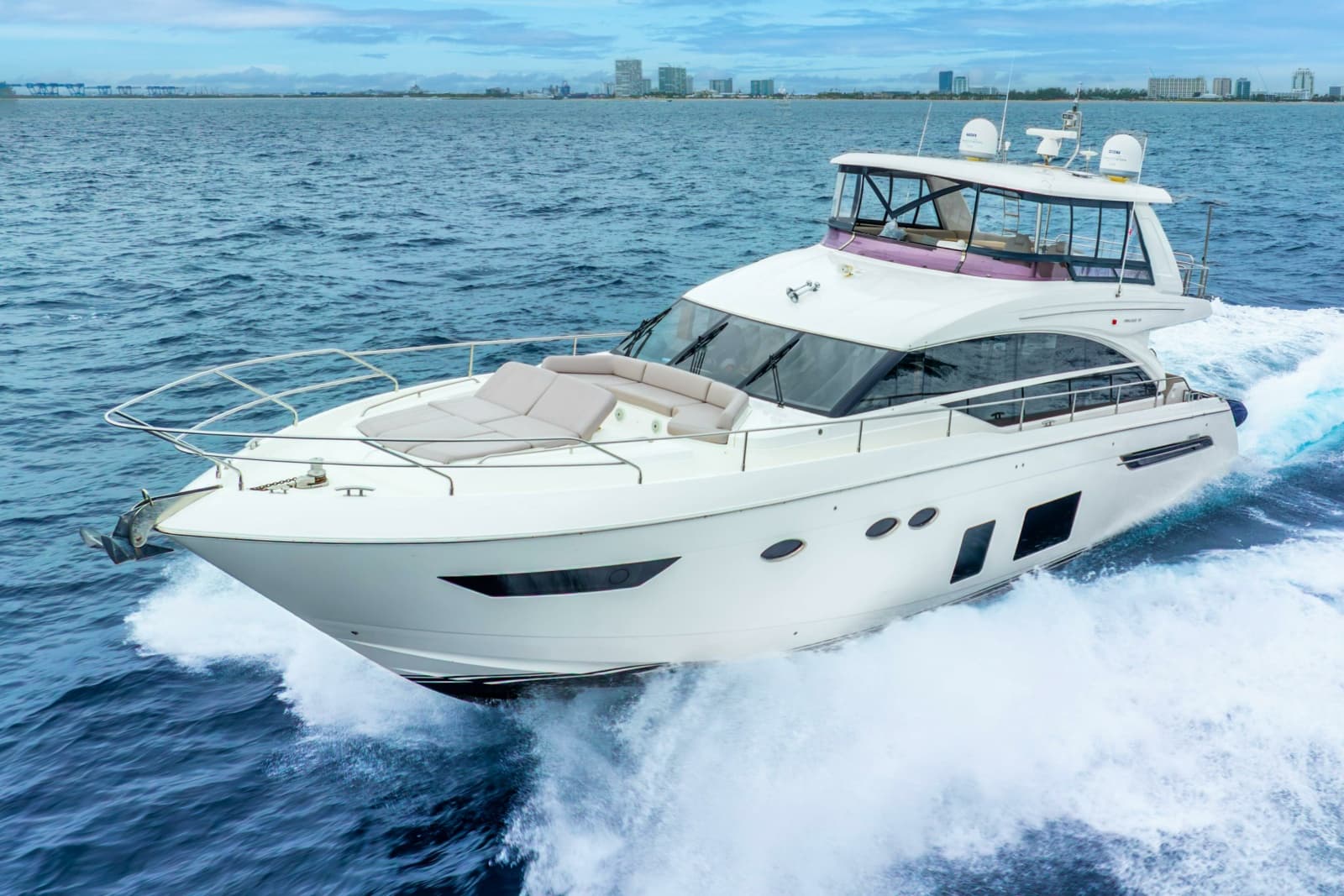 2018 Princess Yachts  - Photo 2