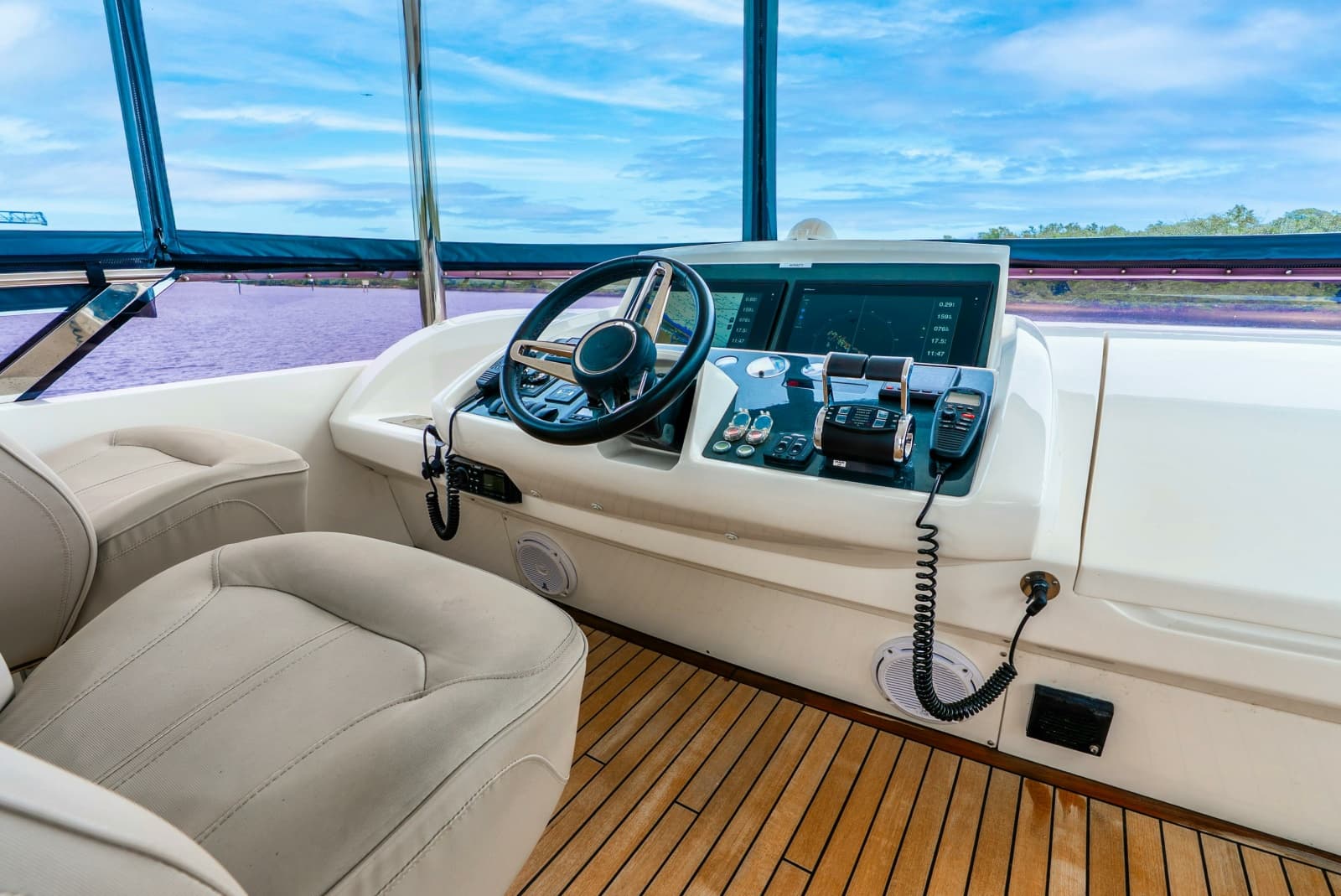 2018 Princess Yachts  - Photo 23