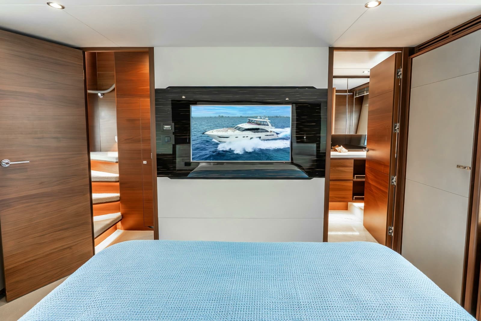 2018 Princess Yachts  - Photo 42