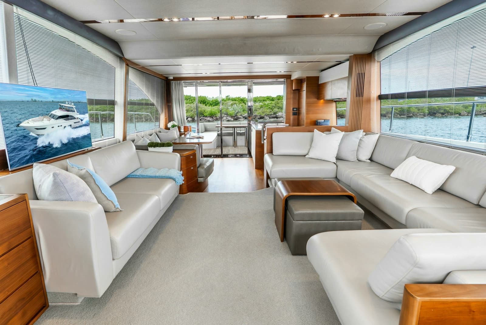 2018 Princess Yachts  - Photo 30