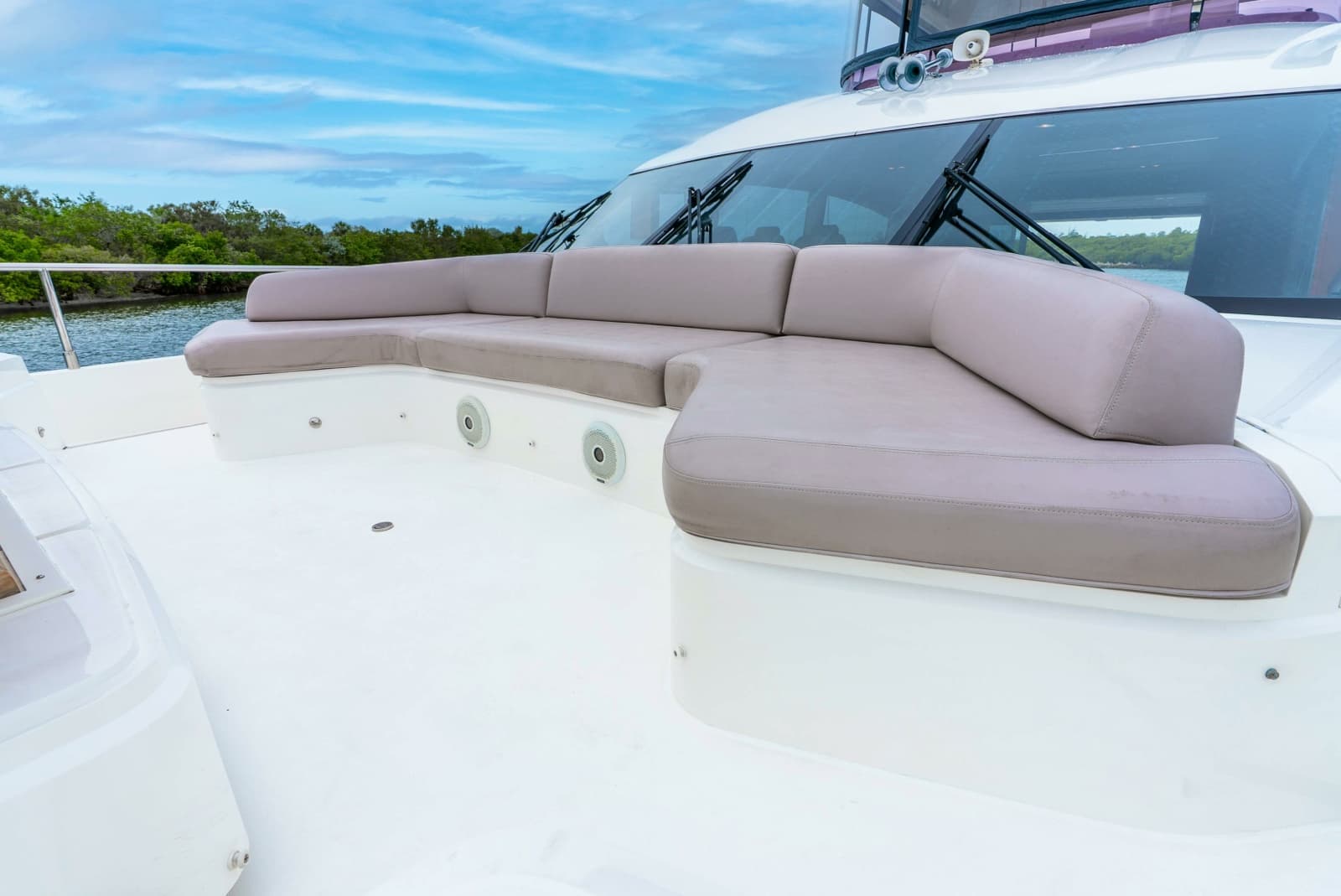 2018 Princess Yachts  - Photo 12