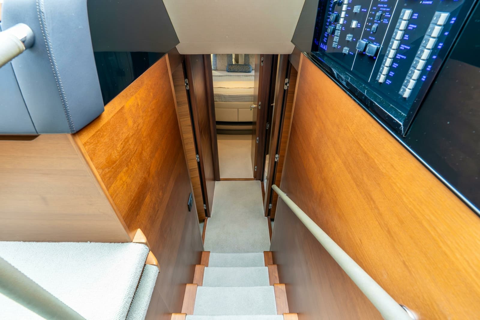 2018 Princess Yachts  - Photo 48