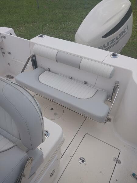 2019 Sea Born SX239 offshore