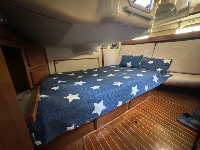 1991 Hunter 36 Vision