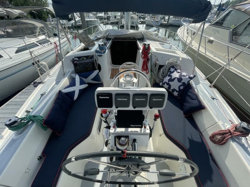 1991 Hunter 36 Vision