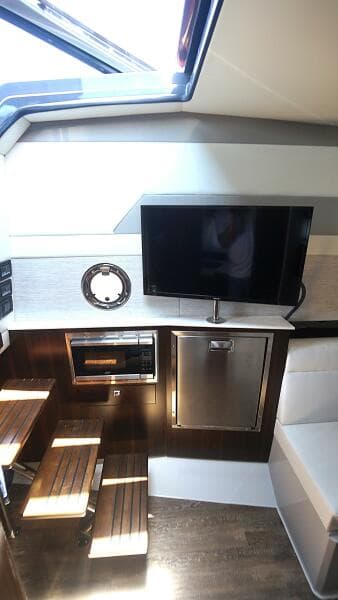 2023 Cruisers Yachts 42 GLS OB