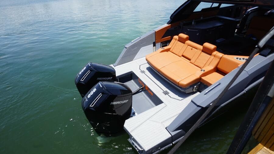 2023 Cruisers Yachts 42 GLS OB