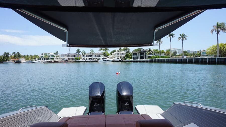 2023 Cruisers Yachts 42 GLS OB