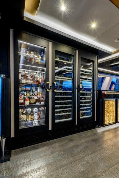 2017 Overmarine Mangusta 165 E