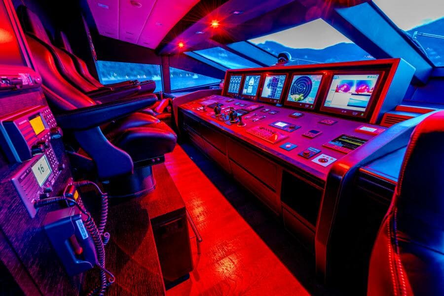 2017 Overmarine Mangusta 165 E