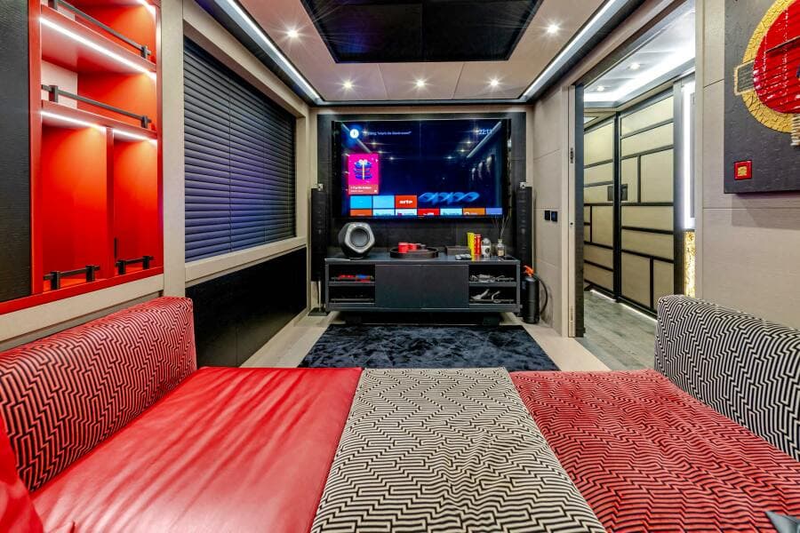 2017 Overmarine Mangusta 165 E