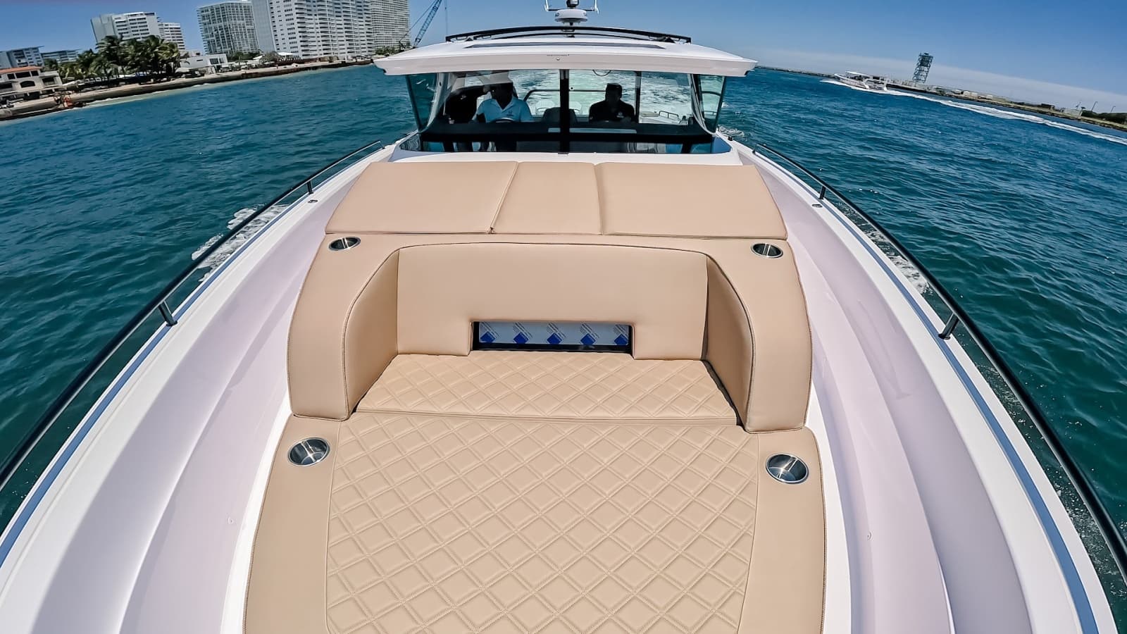 2026 Axopar 45 Cross Top - Photo 56
