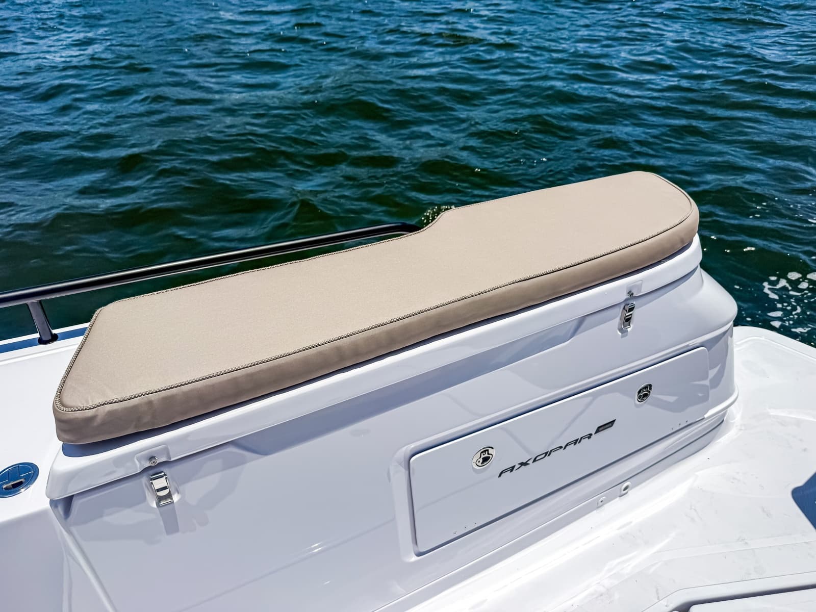 2026 Axopar 45 Cross Top - Photo 30