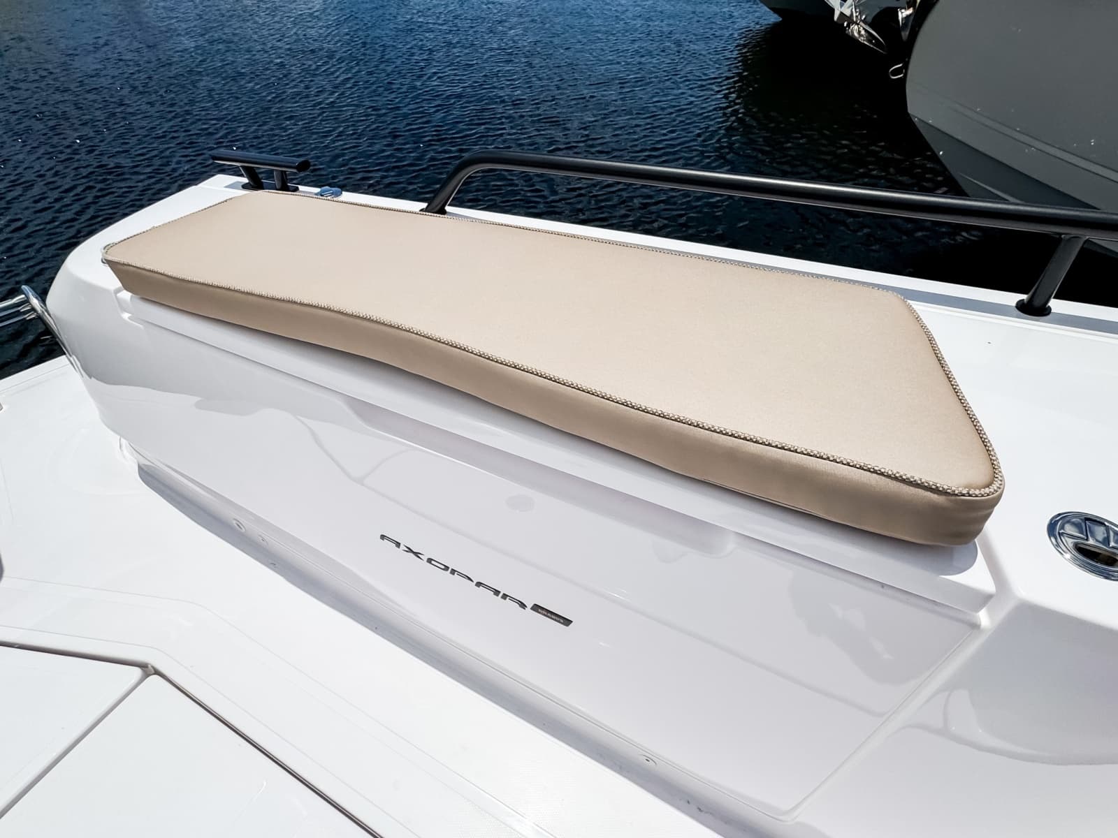 2026 Axopar 45 Cross Top - Photo 15