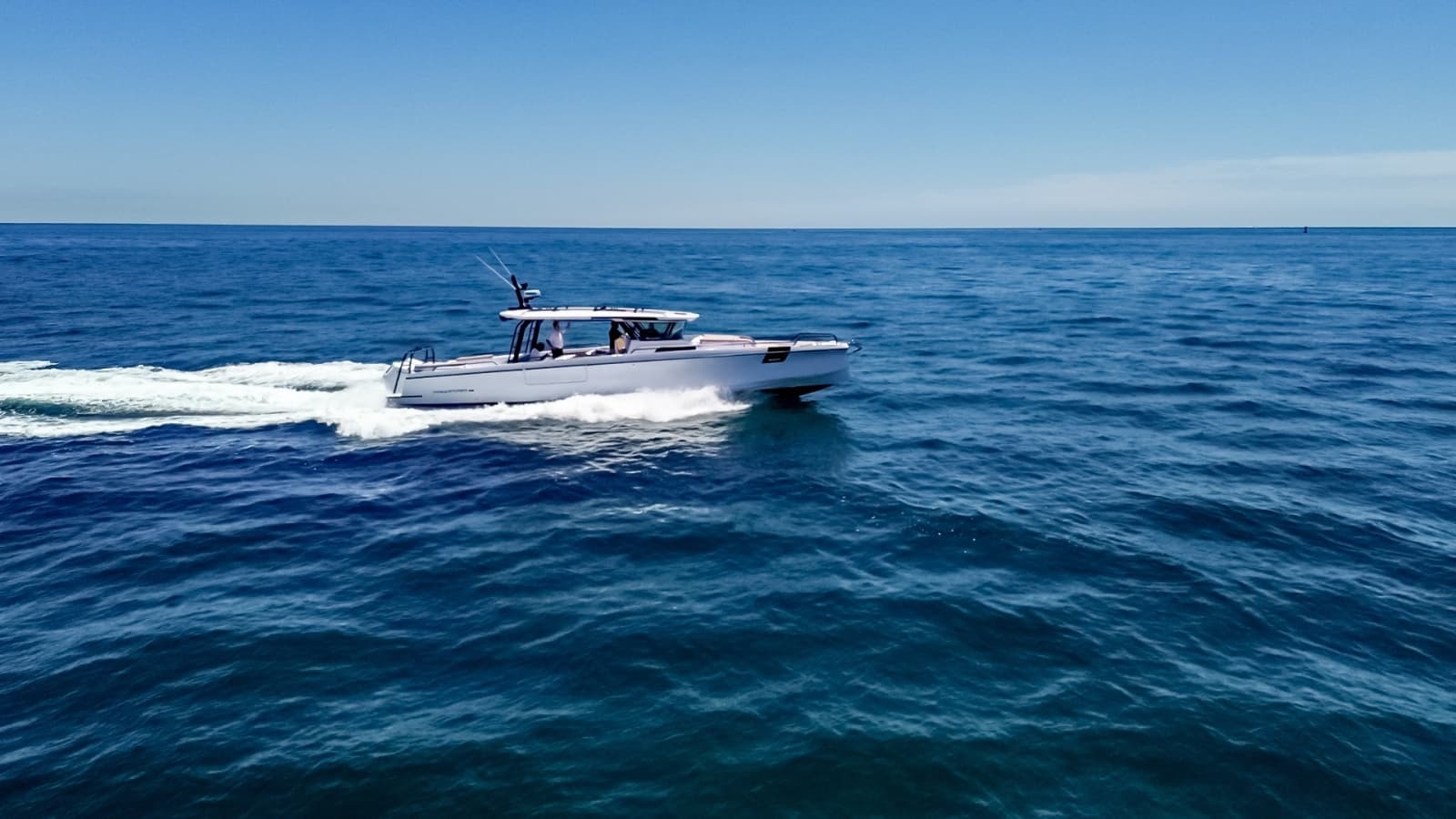 2026 Axopar 45 Cross Top - Photo 35