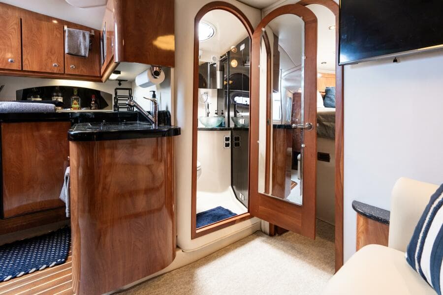 2008 Four Winns V378