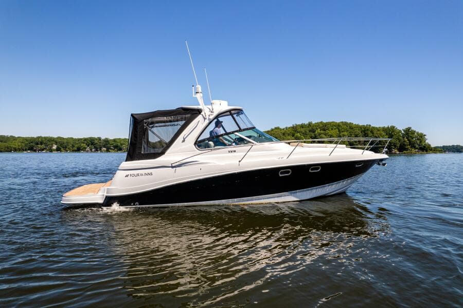 2008 Four Winns V378