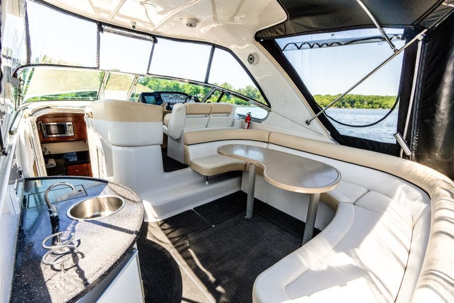 2008 Four Winns V378