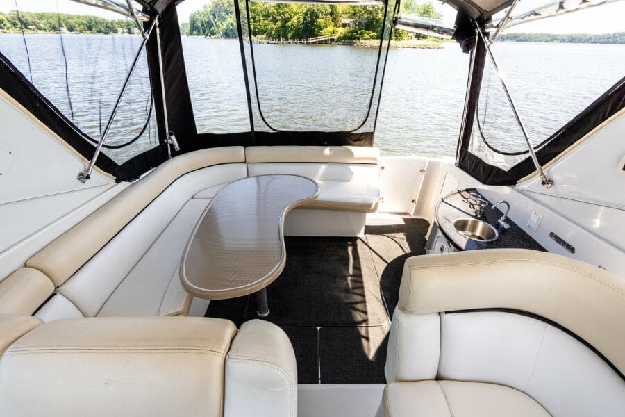 2008 Four Winns V378