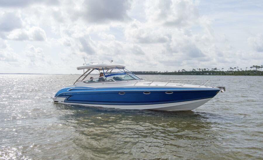 2017 37 Formula 370 SS Bluebird Starboard(2)jpg