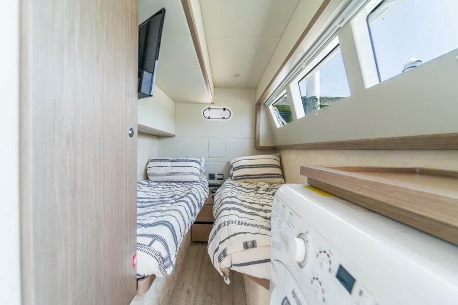 2023 Absolute 62 Fly