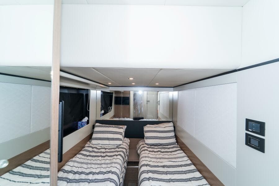 2023 Absolute 62 Fly