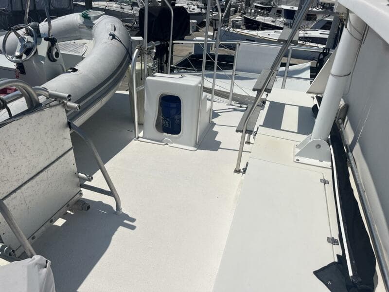 2001 Great Harbour GH47