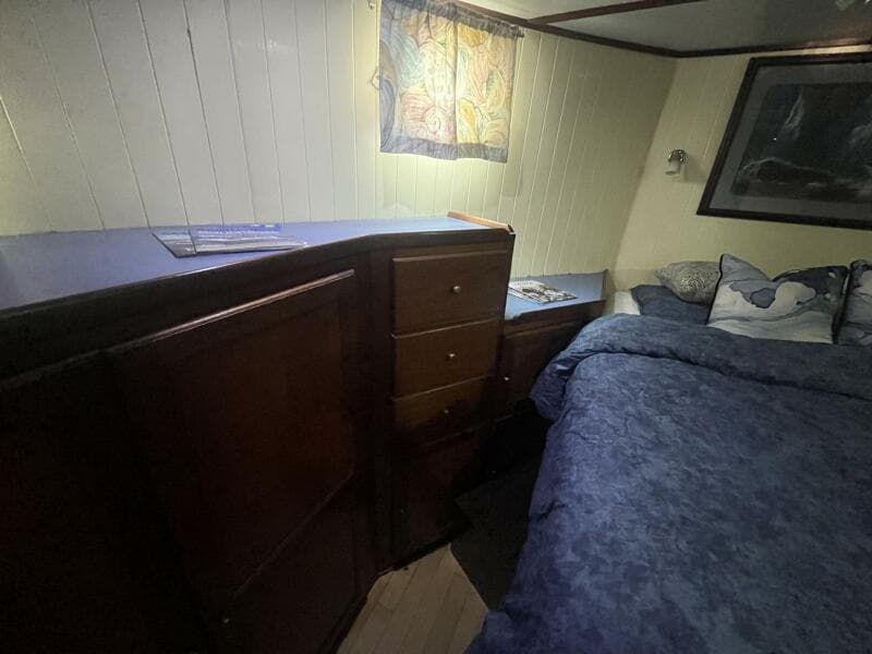 2001 Great Harbour GH47