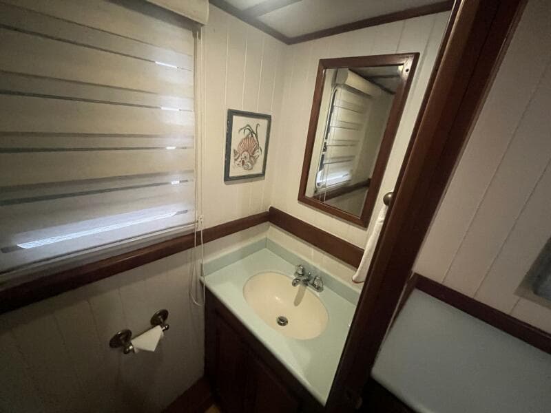 2001 Great Harbour GH47