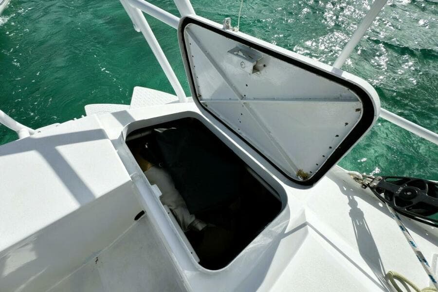 02 Cockpit Mare Via 52 Caribbean