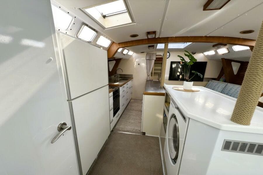 06 Galley Mare Via 52 Caribbean