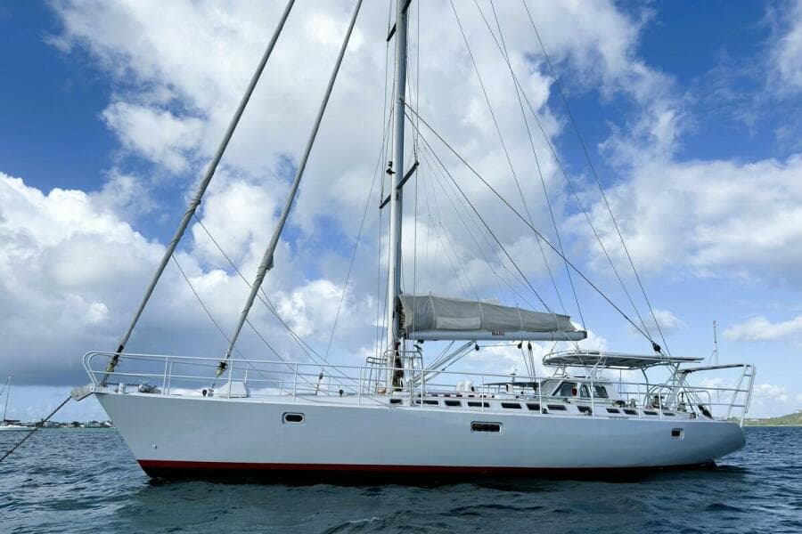 01 Anchored Mare Via 52 Caribbean