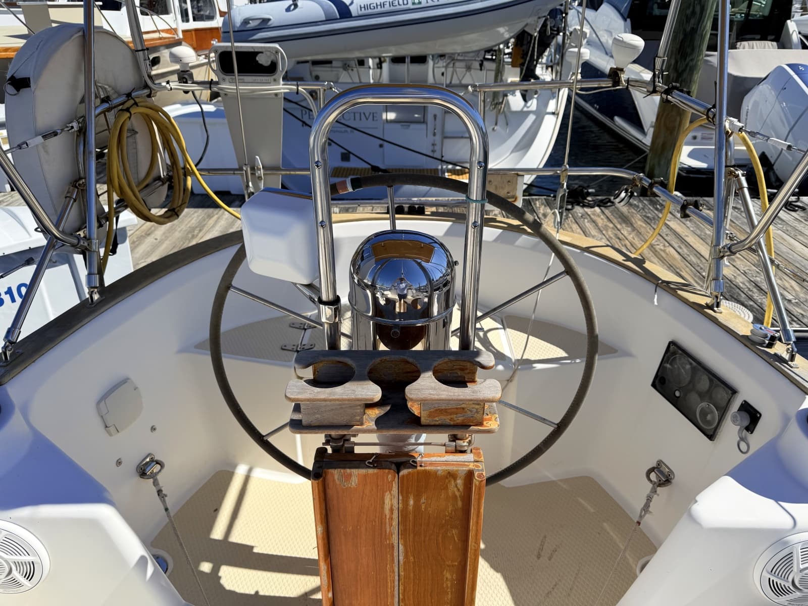 2001 Shannon 43 Cutter - Photo 10