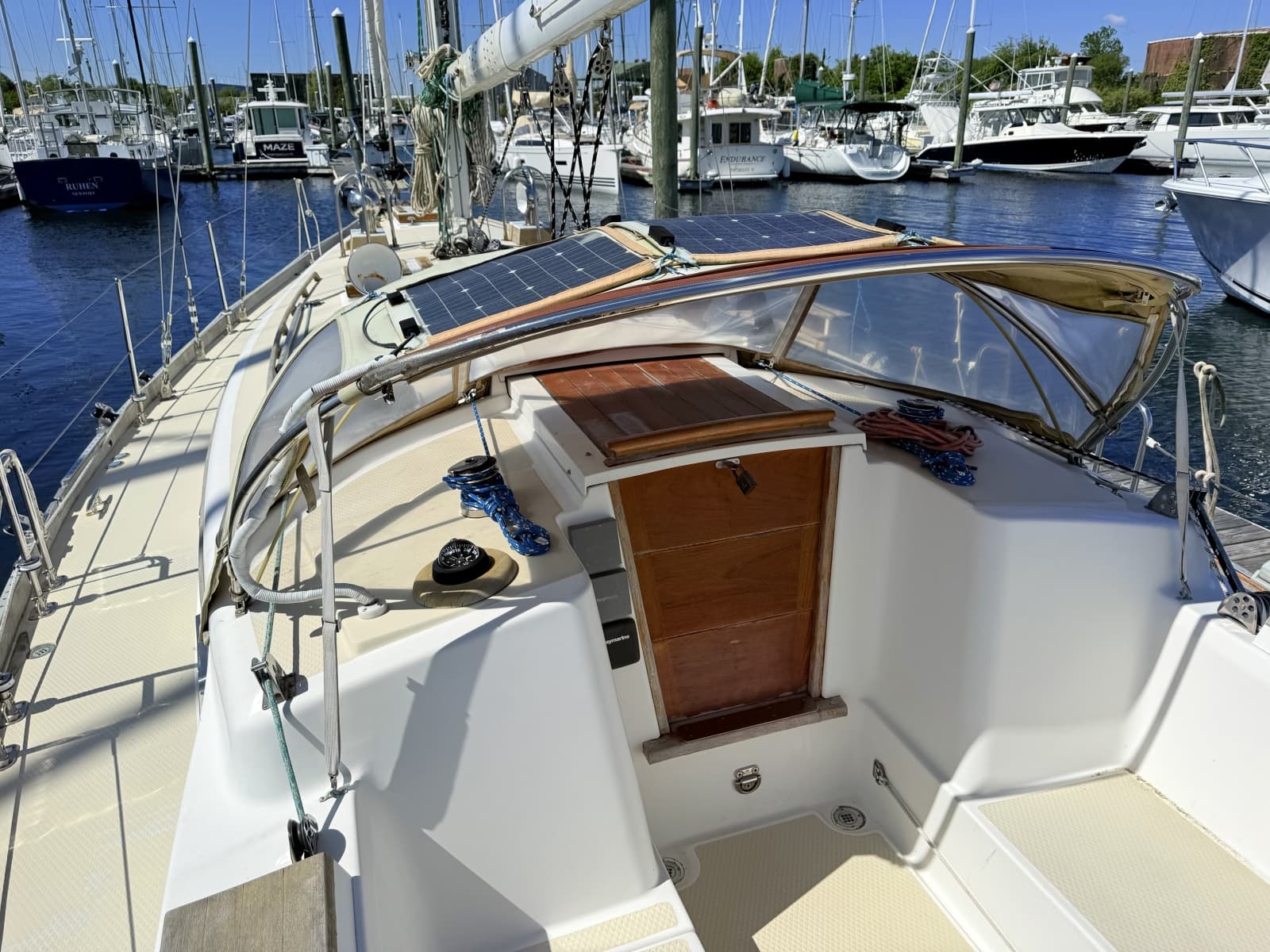 2001 Shannon 43 Cutter - Photo 9
