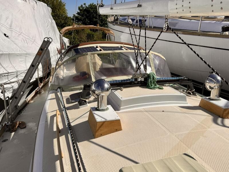 2001 Shannon 43 Cutter