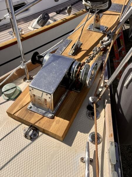 2001 Shannon 43 Cutter