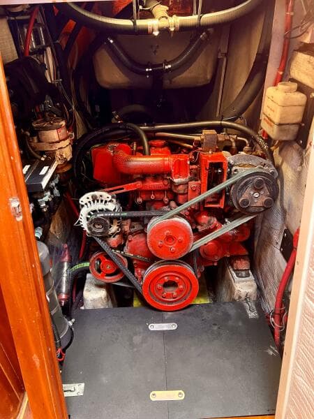 2001 Shannon 43 Cutter