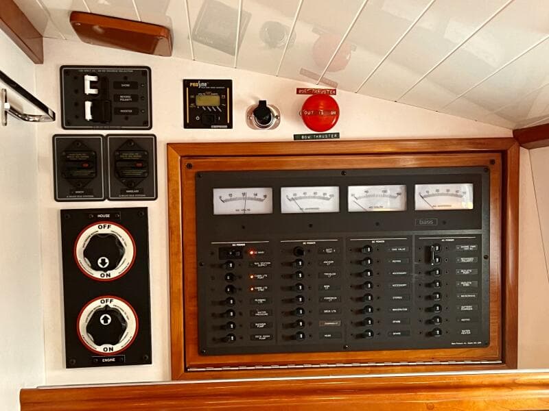 2001 Shannon 43 Cutter