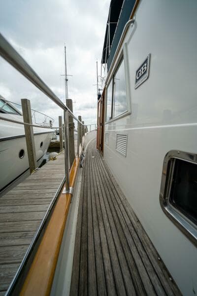 2001 Grand Banks 42 Classic