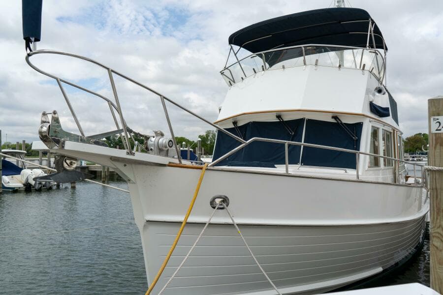 2001 Grand Banks 42 Classic