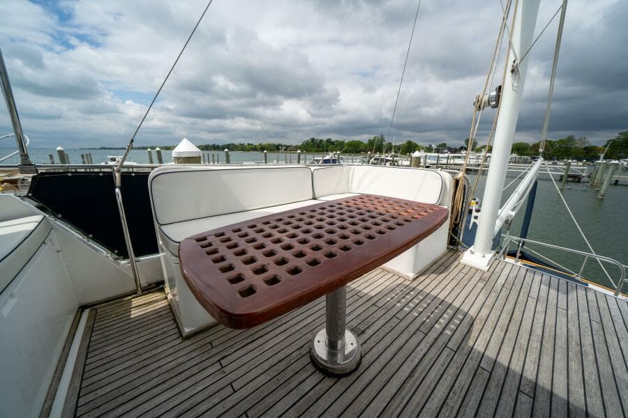 2001 Grand Banks 42 Classic