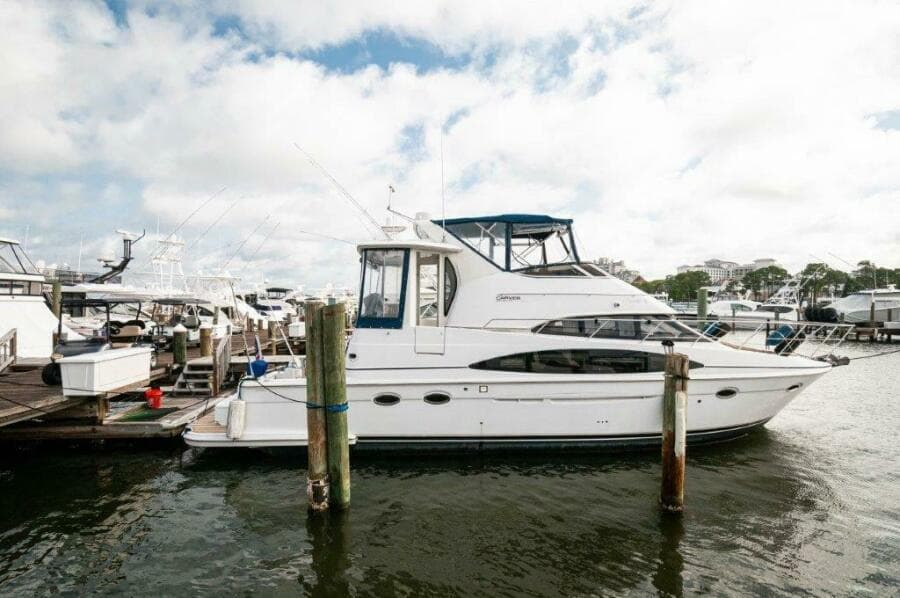 2002 Carver 444 CPMY- Graham's Enterprise 