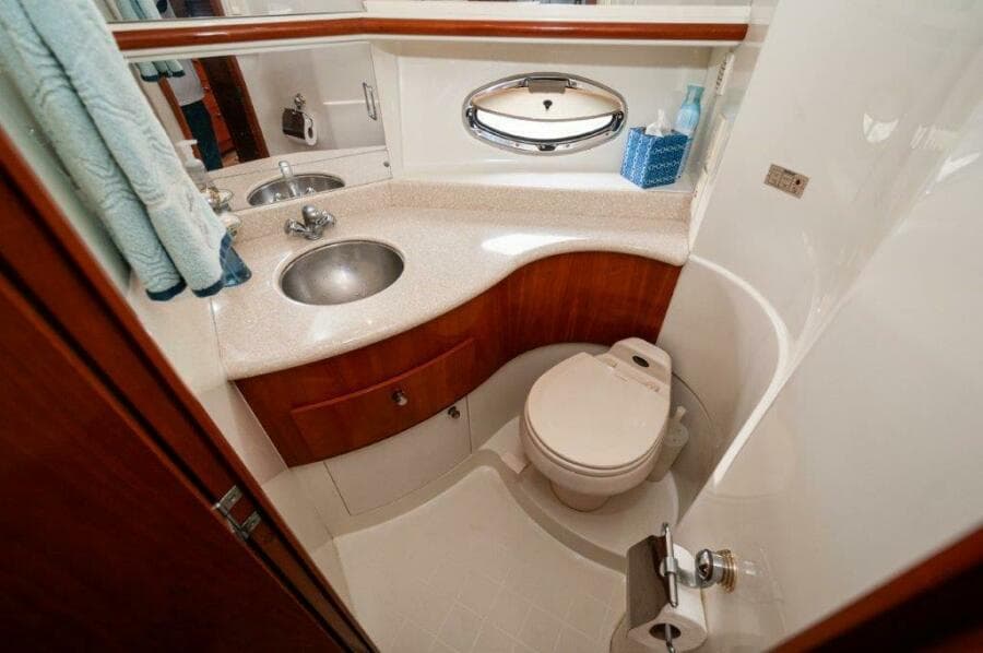 2002 Carver 444 CPMY- Graham's Enterprise 