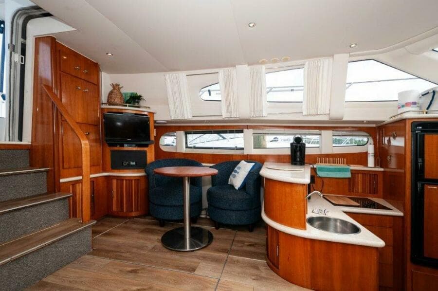 2002 Carver 444 CPMY- Graham's Enterprise 