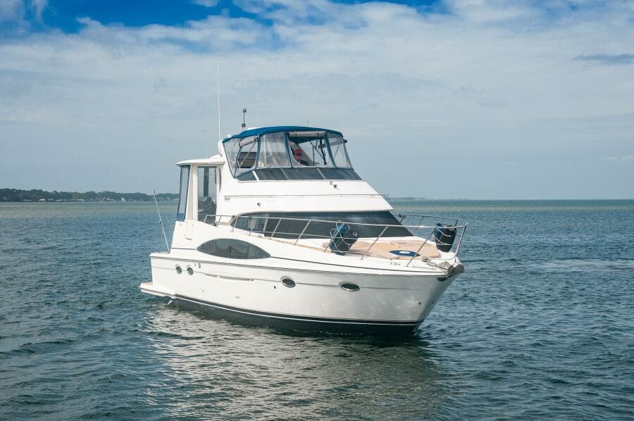 2002 Carver 444 Cockpit Motor Yacht